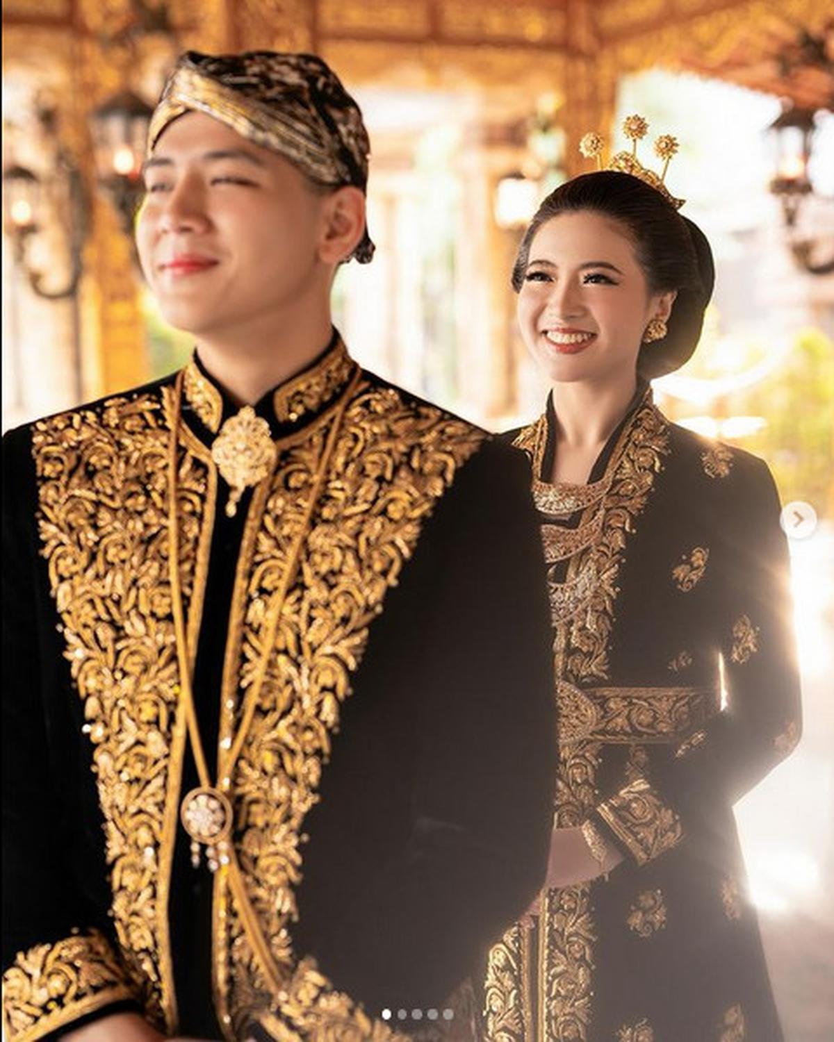 Foto-Foto Prewedding Iptu Hafiz dan Putri Andika Perkasa Berkonsep Nusantara