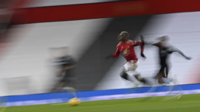 Gol Penalti Bruno Fernandes Menangkan MU Atas Aston Villa