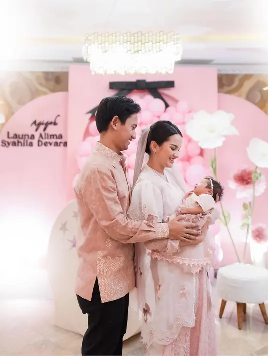 Bos RuangGuru Belva Devara dan sang istri, Sabrina Anggraini baru saja menggelar acara aqiqah untuk putri pertama mereka. [@sabrinaanggraini]