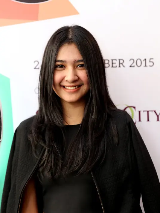 Hingga kini dari pihak samuel sendiri belum mengkonfirmasi tentang hal orang ketiga yang mengaitkan nama Mikha Tambayong. (Andy Masela/Bintang.com)