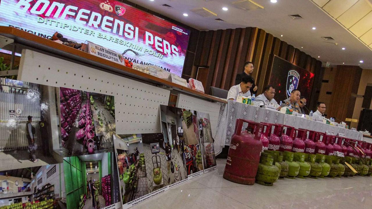 Polisi bongkar kasus pengoplosan gas LPG 3 kg