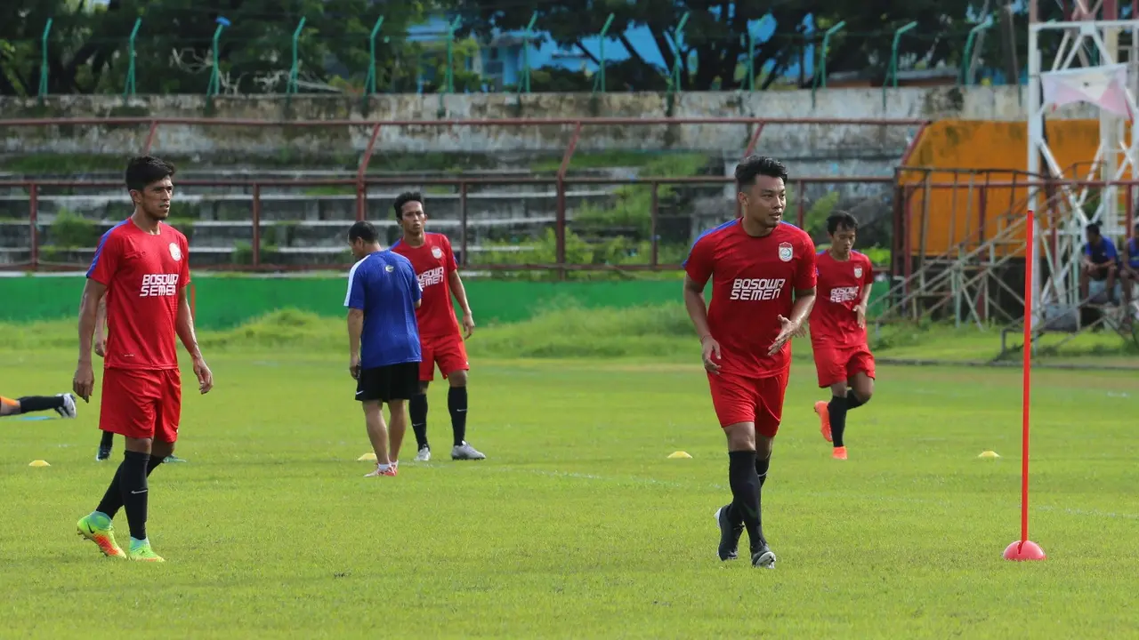 Hamka Hamzah)