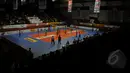 Suasana pertandingan antara tim putri Jakarta Electric PLN dengan Tim Putri Jakarta Pertamina Energi di Hall A Senayan, Jakarta, Minggu (21/3/2015). Tim Jakarta Electric PLN menang atas  Jakarta Pertamina Engergi. (Liputan6.com/Johan Tallo)