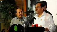 Jaksa Agung, Prasetyo saat konferensi pers di Kejaksaan Agung, Jakarta, (15/1/2015). (Liputan6.com/Faisal R Syam)