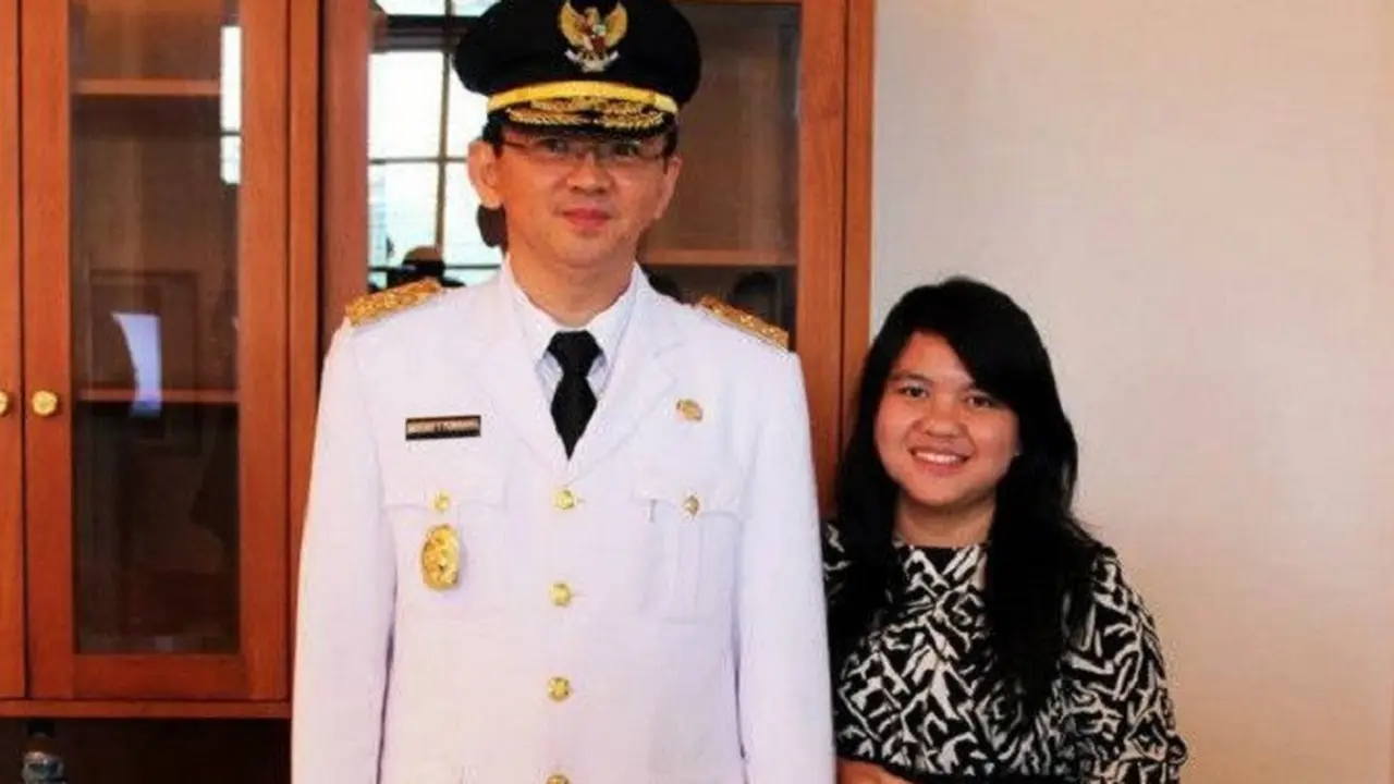 Ahok bersama stafnya, Ima Mahdiah