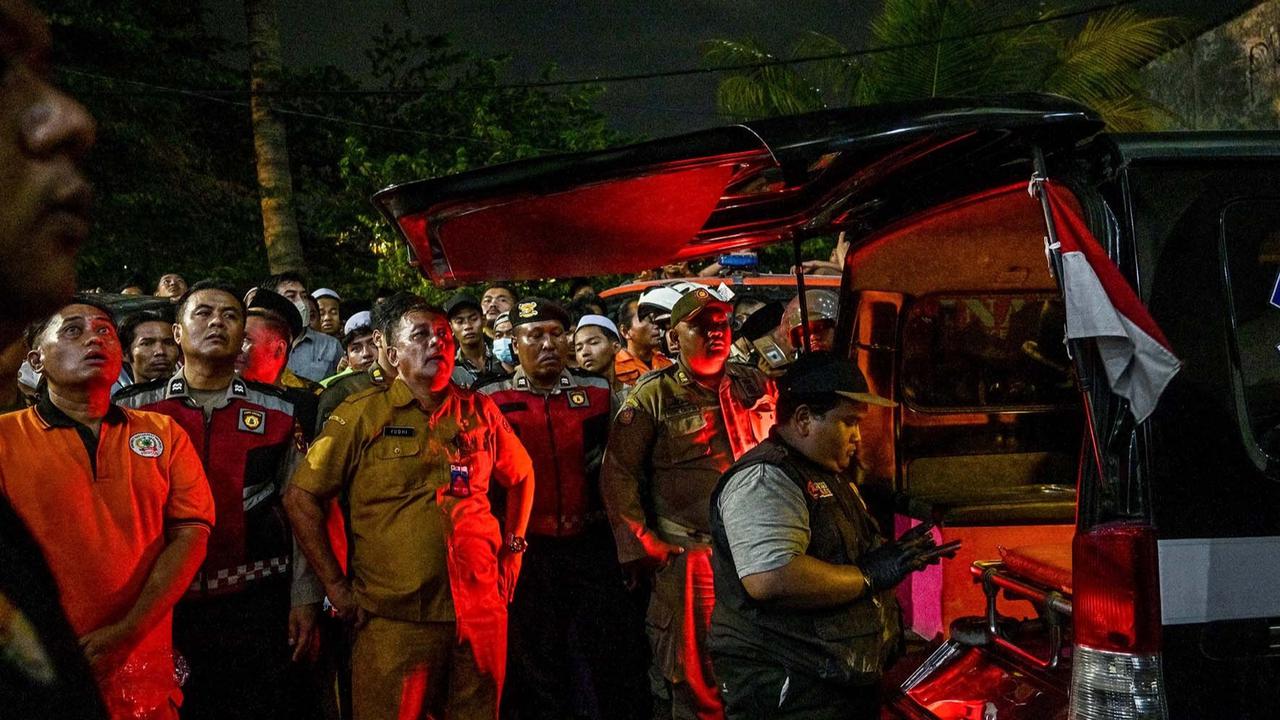 Pemkot Surabaya Kerahkan Mobil Canggih dengan Life Detector untuk Deteksi Korban di Reruntuhan Ponpes Al-Khoziny