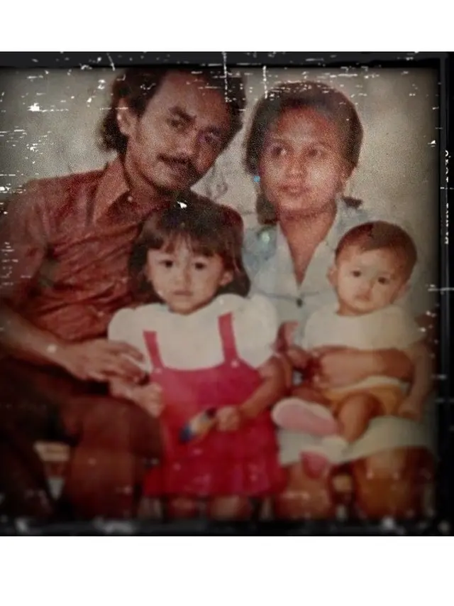 6 Potret Masa Kecil Yuni Shara Bukti Cantik Sedari Dulu