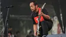 Band rock legendaris ini sukses memicu semangat pengunjung The 90's Festival menuju keseruan lain. [Adrian Putra/Fimela.com]