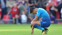 Keengganan Alexis Sanchez untuk memperbarui kontrak bersama Arsenal merupakan indikasi ada yang salah dalam manajemen klub tersebut. (AFP)