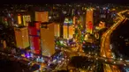 Foto dari udara yang diabadikan pada 1 Oktober 2020 ini menunjukkan pemandangan Kota Urumqi di Daerah Otonom Uighur Xinjiang, China barat laut. (Xinhua/Hu Huhu)