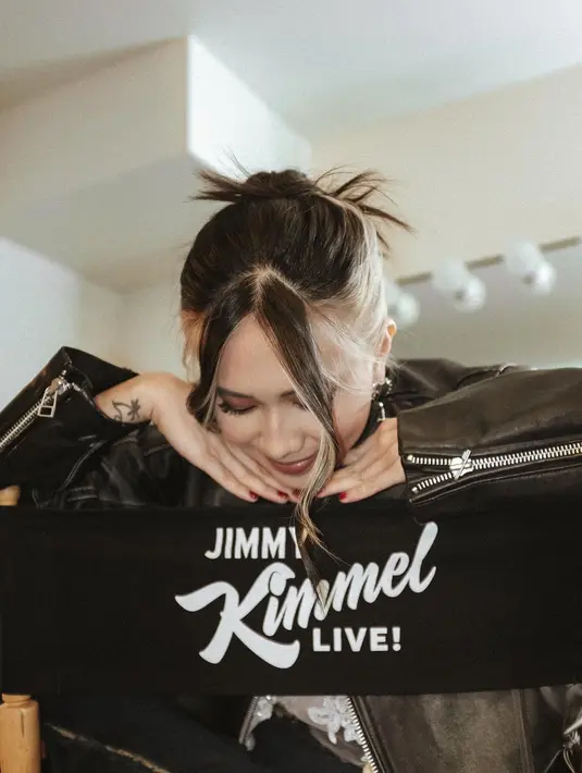 Niki tampil jadi bintang tamu di acara Jimmy Kimmel Live! [Foto: Instagram/nikizefanya]