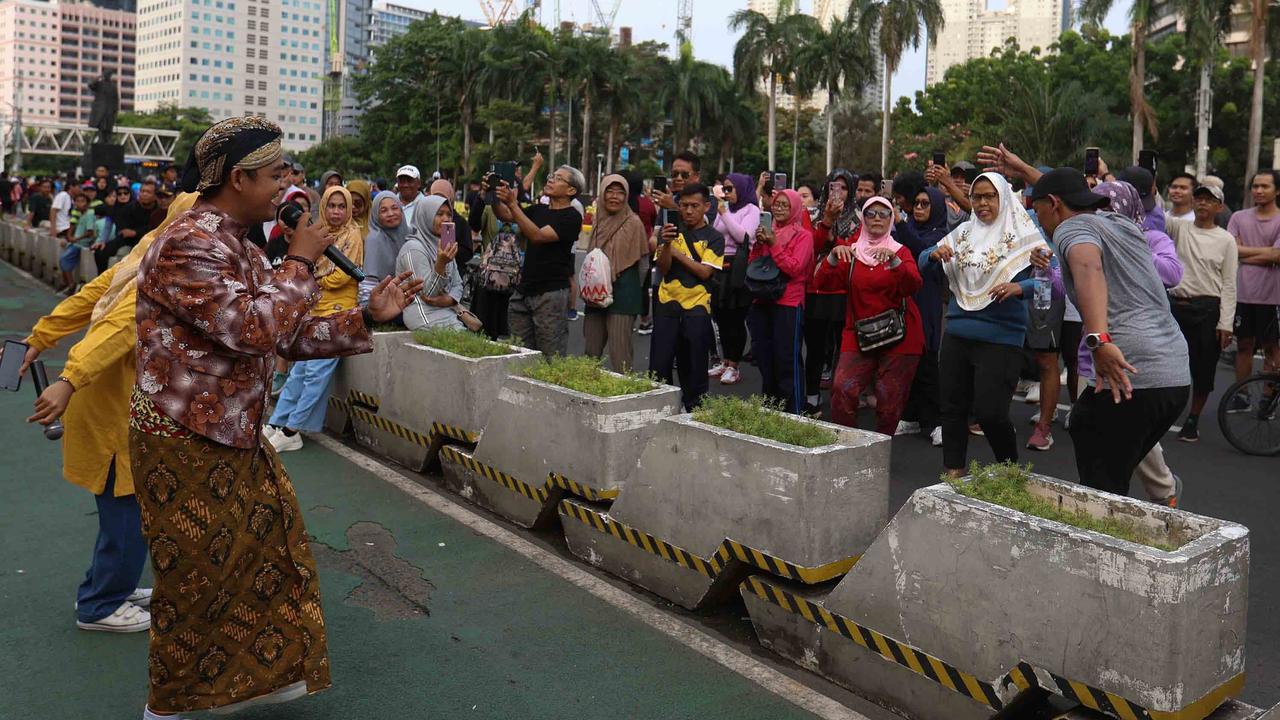 FOTO: CFD Jakarta Kembali Bergairah, Warga Sesalkan Aksi Demonstrasi Anarkis