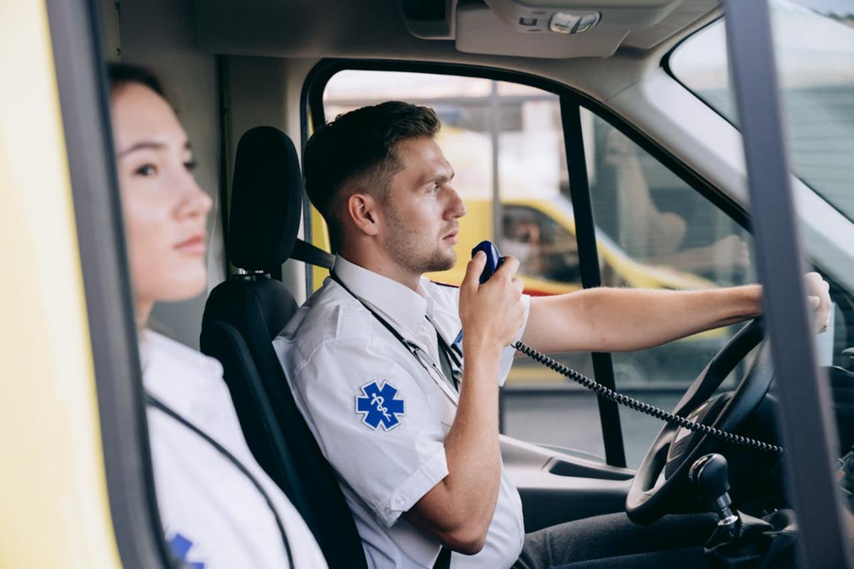 Ilustrasi Ambulans