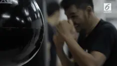 Berlatih seni beladiri campuran ternyata bukan hanya berguna bagi atlet saja, tapi baik untuk membakar kalori dan menyehatkan. 