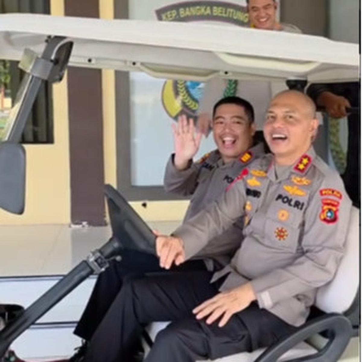 Keren Ocan Anak Disabilitas Berpakaian Polisi Pangkat AKP Diajak Jalan-jalan oleh Jenderal Polisi di Polda