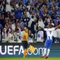  Porto's Ricardo Quaresma celebrates after scoring a penalty against Bayern Munich during their Champions League quarterfinal first leg soccer match at Dragao stadium in Porto April 15, 2015. REUTERS/Miguel Vidal