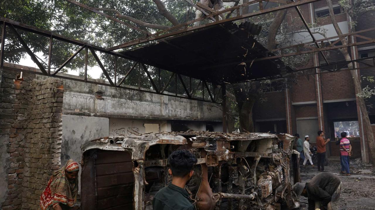Warga Bangladesh hancurkan rumah keluarga Bapak Pendiri Bangsa