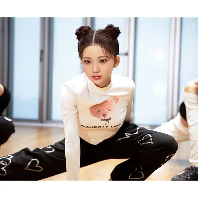 Gaya Member MAVE, Girl Group AI Korea Selatan yang Dinilai Terlalu Mirip Manusia