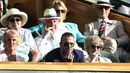 Pertandingan tersebut mempertemukan petenis Britania Raya, Andy Murray, melawan petenis Italia, Fabio Fognini. (EPA/Gerry Penny)