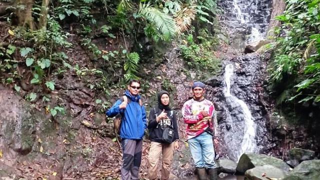 Para pendaki di Gunung Serewen @rikihansamuhito