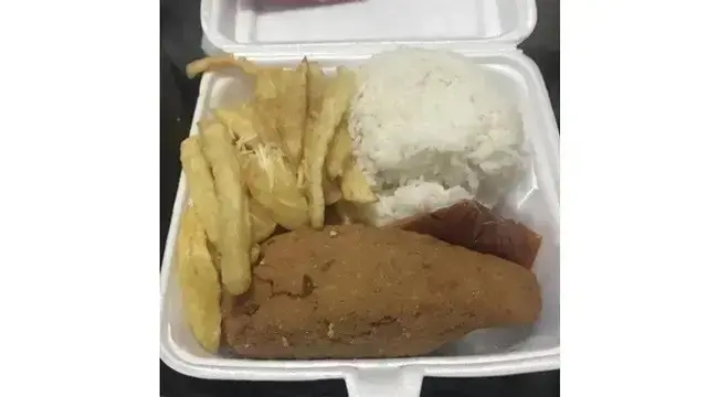 6 Menu Buka Puasa Pakai Nasi Kotak Ini Tak Sesuai Ekspektasi