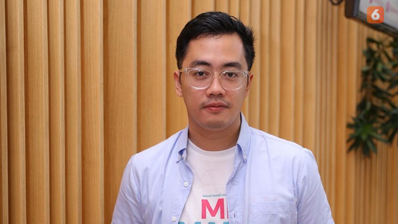 [Fimela] Dennis Adhiswara