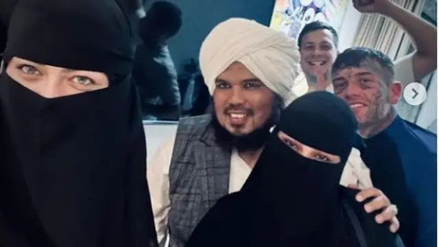 Ratu Rizky Nabila kini tampil bercadar (Foto: instagram raturn)