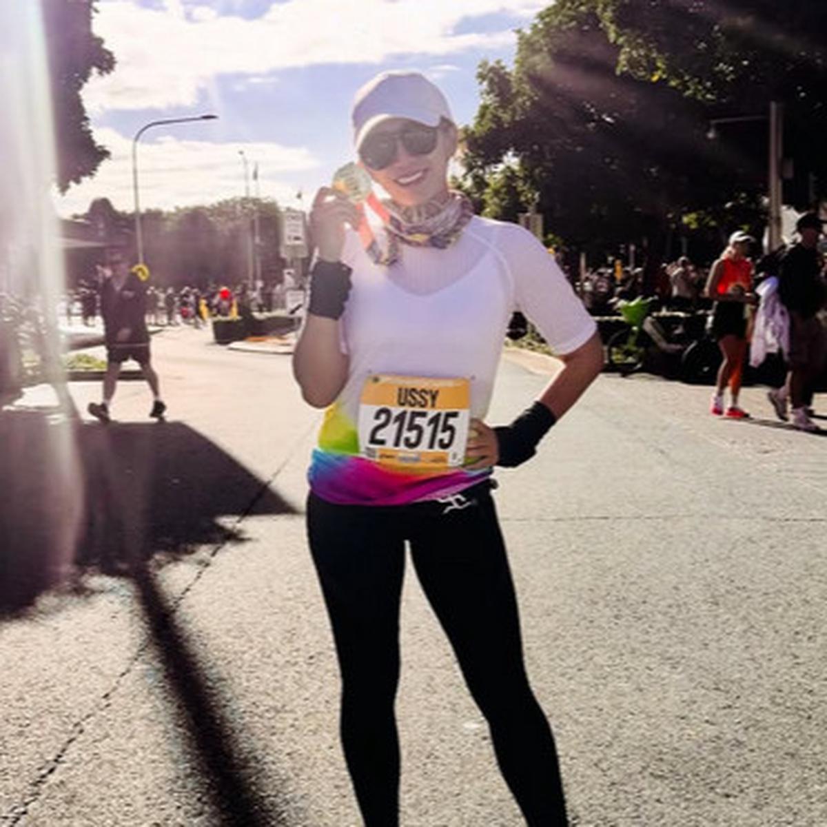 Potret Ussy Sulistiawaty Sukses Ikut Gold Coast Marathon, Ungkap Perjuangan Bertarung dengan Rasa Lelah