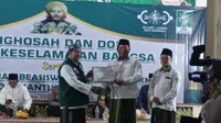 Lazisnu Surabaya Salurkan Bantuan UMKM dan Beasiswa Santri