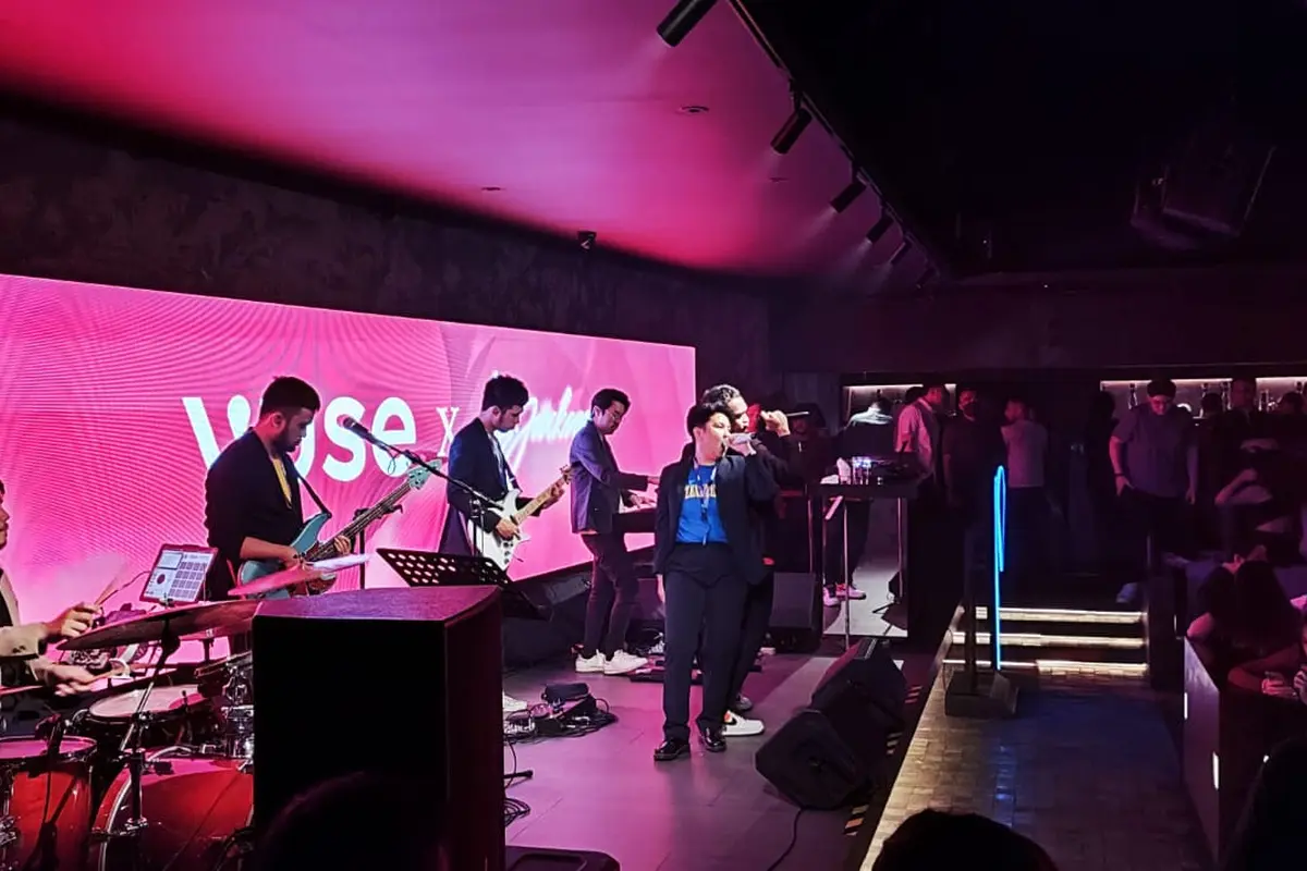 Lovers Club Karaoke Night Persembahan dari Vuse
