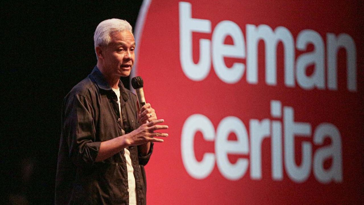 Capres nomor urut 3, Ganjar Pranowo menjadi keynote speaker dalam Teman Cerita Festival di Djakarta Theater XXI, Jakarta, Kamis (21/12/2023). Dalam acara tersebut, Ganjar mengajak millenial dan generasi z untuk menjaga demokrasi lewat digital.