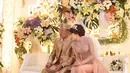 Seperti diketahui sebelumnya, Winny Charita dan Kapolda Kalimantan Selatan telah melangsungkan akad nikah di kediaman  orangtua Winny Charita di Jember, Jawa Timur, pada Sabtu (21/11/2015). (Andy Masela/Bintang.com)
