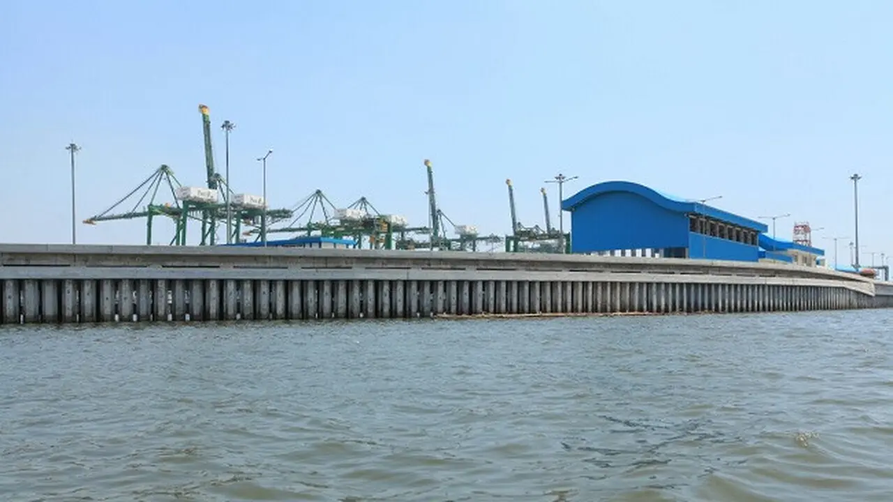Tanggul penahan banjir (Dok Foto: Kementerian PUPR)