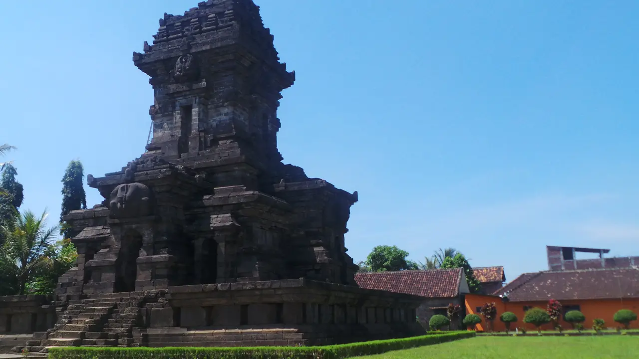 Candi