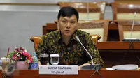 Surya Tjandra saat mengikuti Uji Kelayakan dan Kepatutan Capim KPK, Jakarta, Selasa (15/12/2015). (Liputan6.com/Johan Tallo)