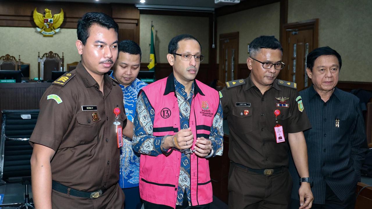 FOTO: Nadiem Jelaskan Tim Bayangan Kemendikbudristek di Sidang Chromebook