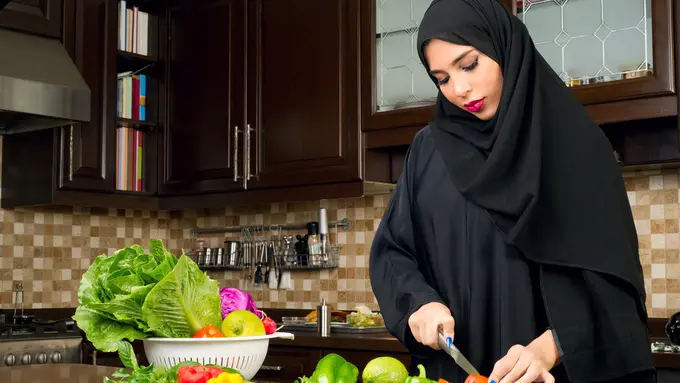 ramadan perempuan hijab masak