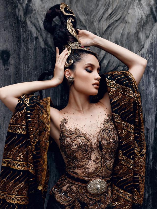 Potret 6 Seleb di Hari Kartini, Penampilan Aura Kasih Banjir Pujian