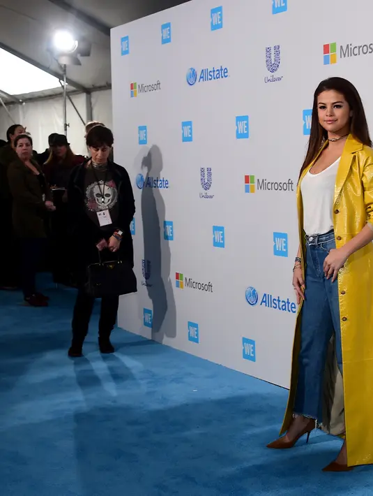 Hubungan Justin Bieber dan Selena Gomez makin rumit. Kedekatan Justin dengan selebritis seksi terkadang membuat Selena Gomez geram begitupun sebaliknya. (AFP/Bintang.com)