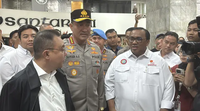 Debut Suyudi Jadi Kapolri, Hadapi Massa Buruh di DPR