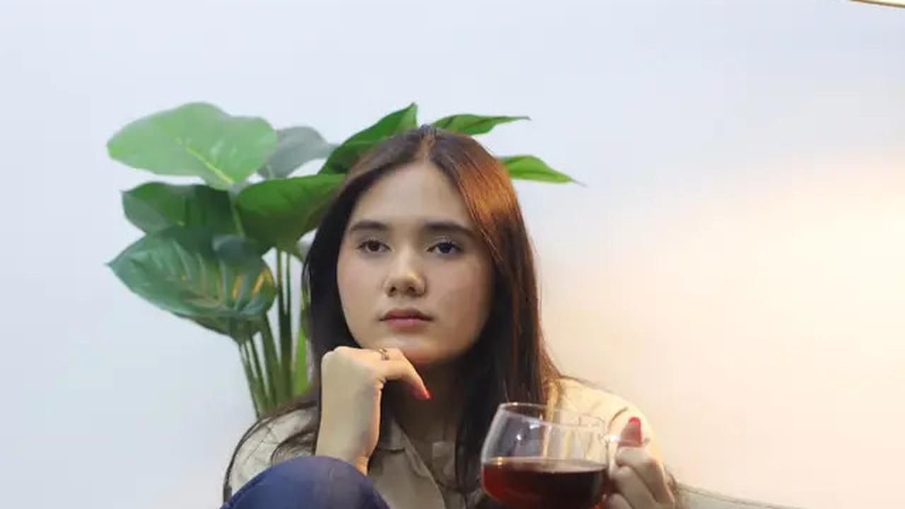 7 Tanda Seseorang Pura-Pura Mencintaimu karena Hanya Ingin Memanfaatkanmu