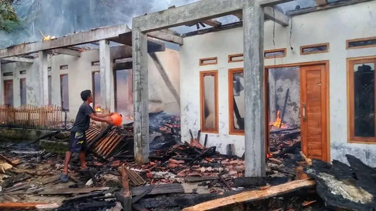 Kebakaran Hebat Gedung Madrasah di Sukabumi, Stok Padi 1,5 Ton Jadi Abu