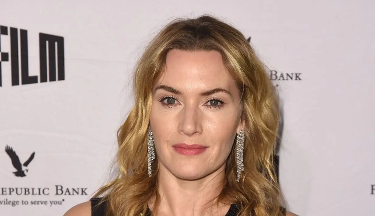 Ibu Kate Winslet bekerja di bar dan ayahnya di kontraktor kolam renang.  (C Flanigan / GETTY IMAGES NORTH AMERICA / AFP)