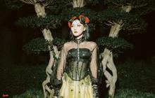 Gothic Glam! 5 Potret Isyana Sarasvati Ini Sukses Ubah Persepsi Soal Fashion Serba Hitam