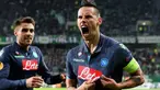 Hasil spektakuler didapat Napoli. Bertandang ke VfL Wolfsburg, pasukan Rafael benitez berhasil menang telak 4-1