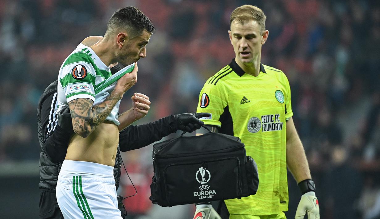 Joe Hart. Kiper asal Inggris berusia 34 tahun ini kini menjalani musim pertama bersama Glasgow Celtic di Liga Skotlandia. Sebelumnya selama 10 musim mulai 2006/2007 hingga 2016/2017 ia sempat memperkuat Manchester City. Musim lalu ia menjadi kiper pelapis di Tottenham Hotspur. (AFP/Ina Fassbender)