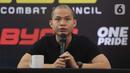 CEO Byon Combat Yoshua Marcellos Muliardo saat memberi keterangan terkait perkenalan Uni-Combat Council (UCC) di Media Center, Kementerian Pemuda dan Olahraga, Jakarta, Senin (16/6/2025). (Liputan6.com/Helmi Fithriansyah)