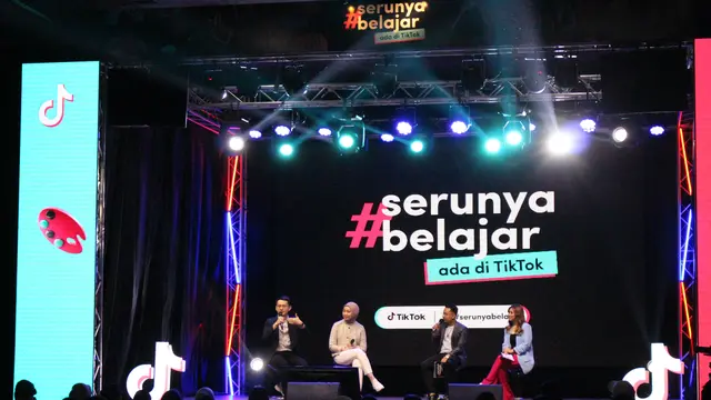 Vina Muliana dan Pak Win.