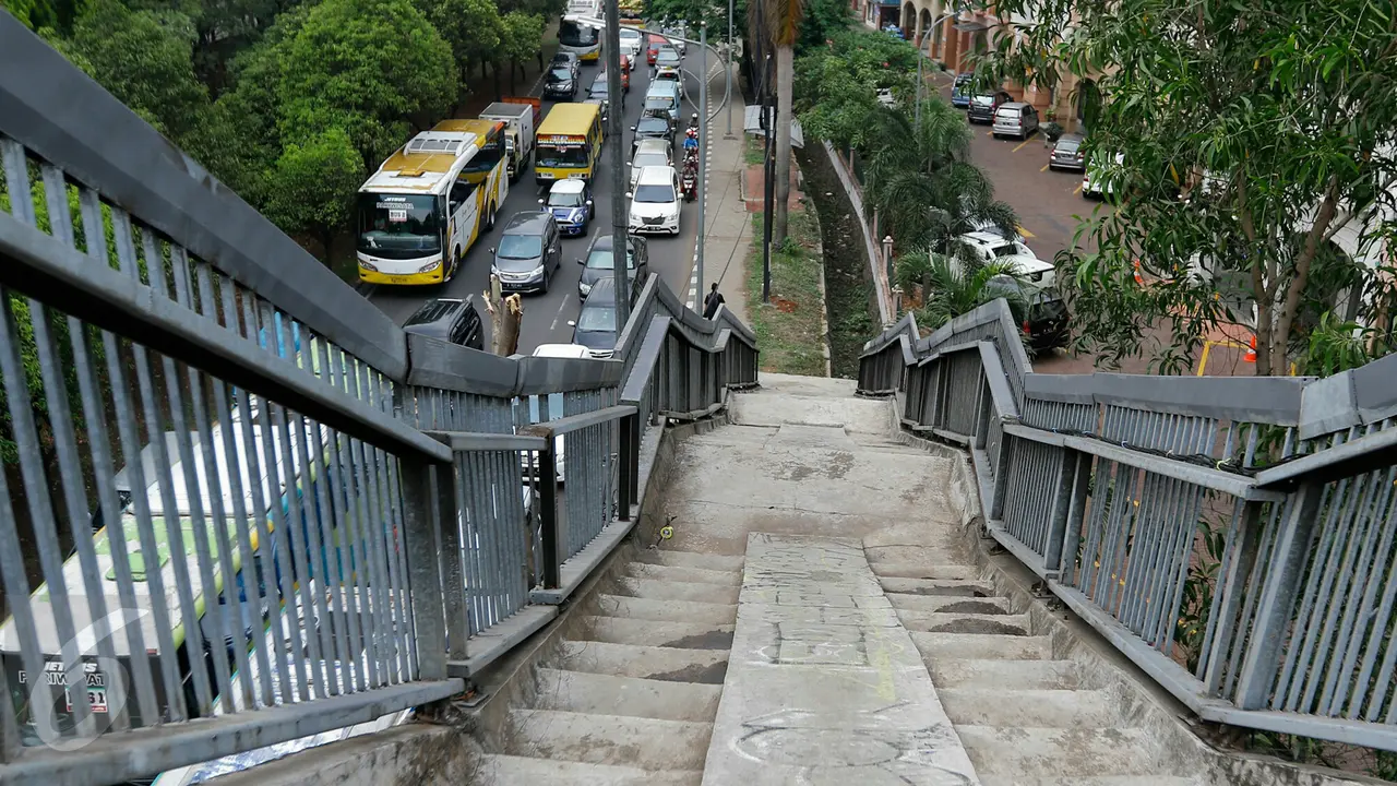 20151127-Lokasi TKP pemerkosaan di JPO Lebak Bulus-Jakarta