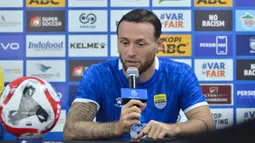 Persib Pindah Kandang Lawan Manila Digger, Marc Klok Ogah Mengeluh